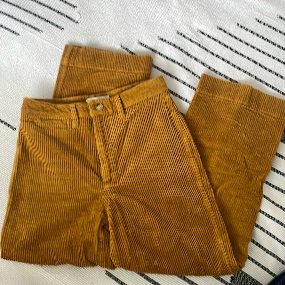 Slim Emmett Wide-Leg Crop Corduroy Mustard